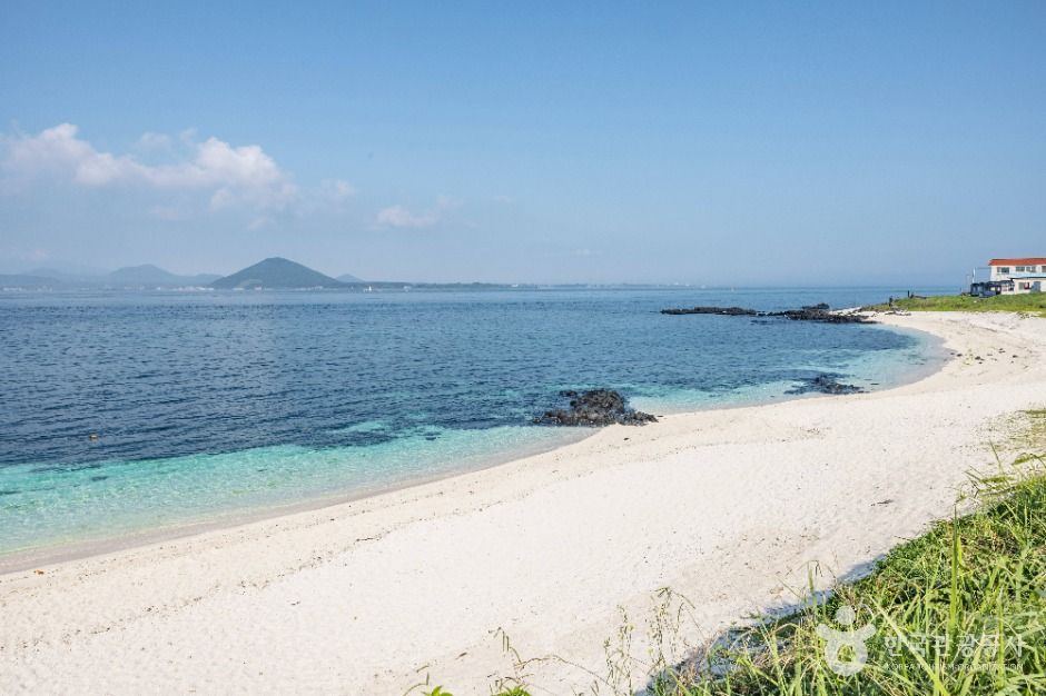 牛岛的白沙海滩